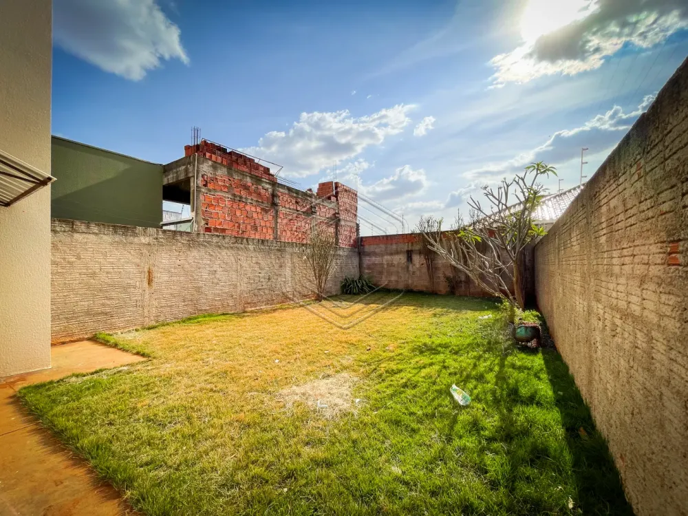 Alugar Casa Residencial / Padrão em Dourados R$ 1.600,00 - Foto 12