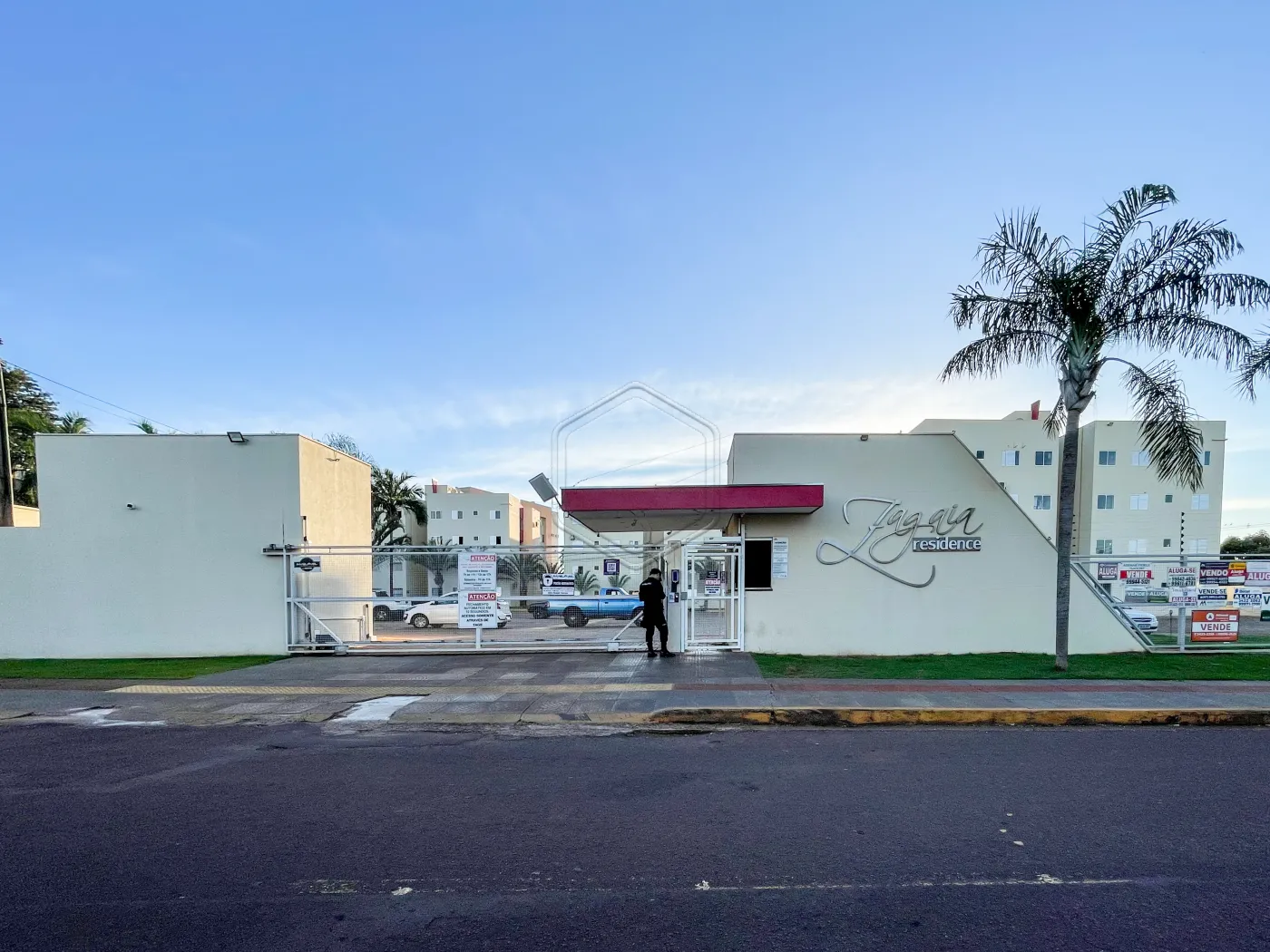 Alugar Apartamento / Padrão em Condomínio em Dourados R$ 1.400,00 - Foto 1